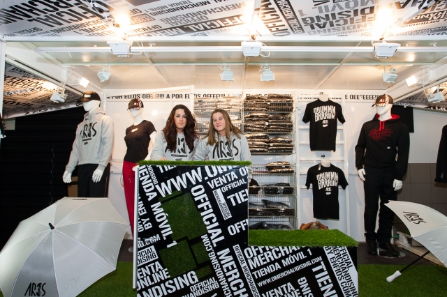 004 presentacion ares racing 32